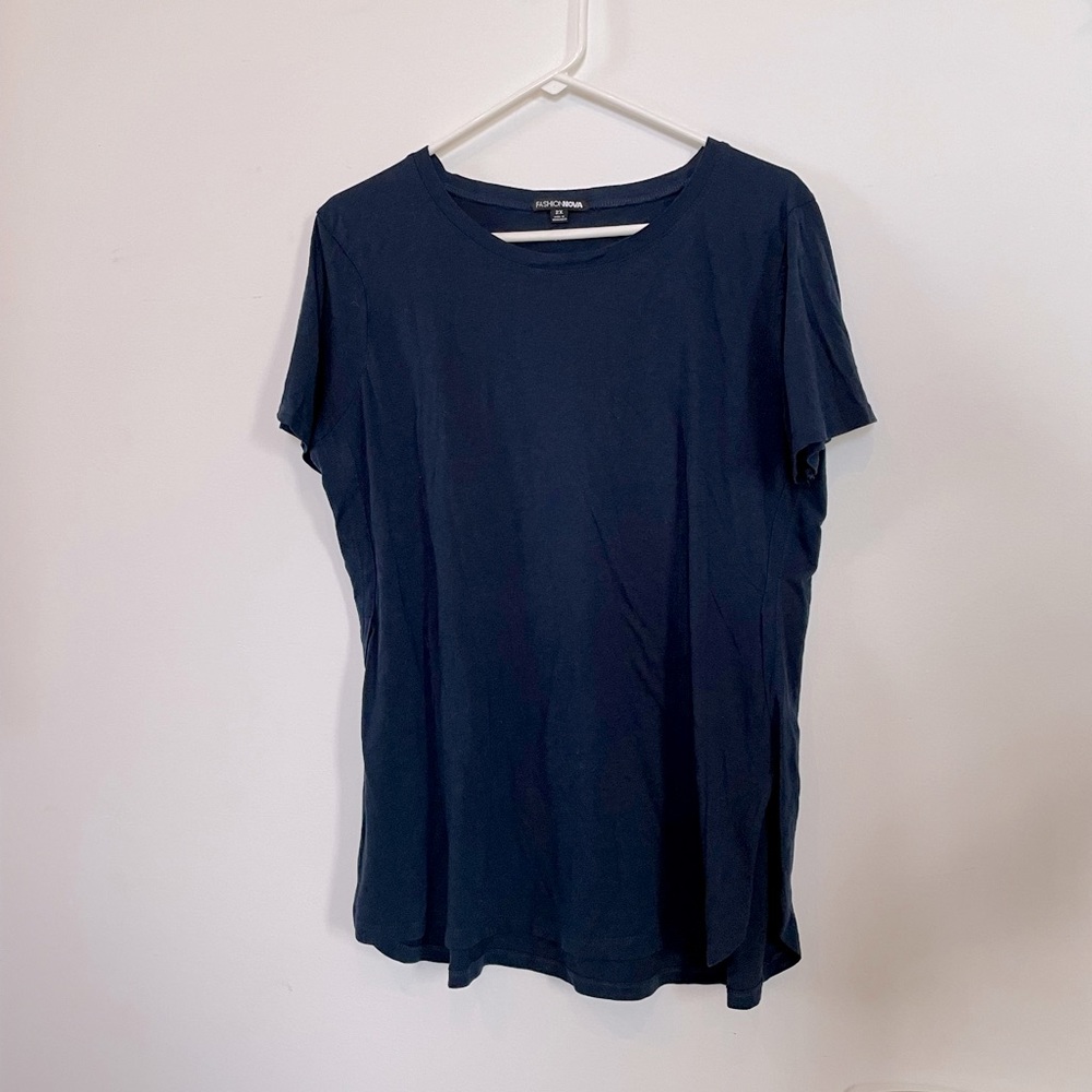 Fashion Nova Side Slit Tee 2X in Navy